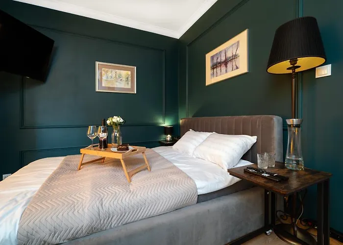 Polonia Palace By Rentujemy Szálloda *